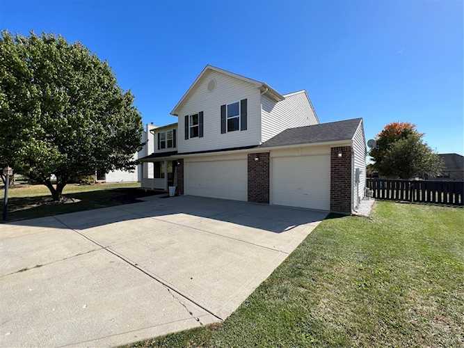 6713 Trailside Dr Avon, IN 46123