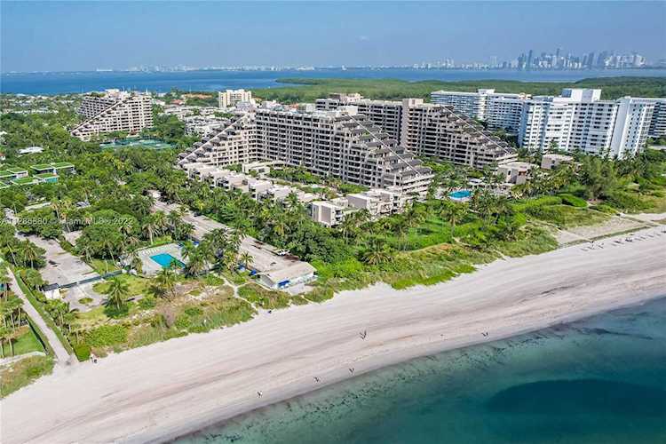 151 Crandon Blvd #322 Key Biscayne, FL 33149