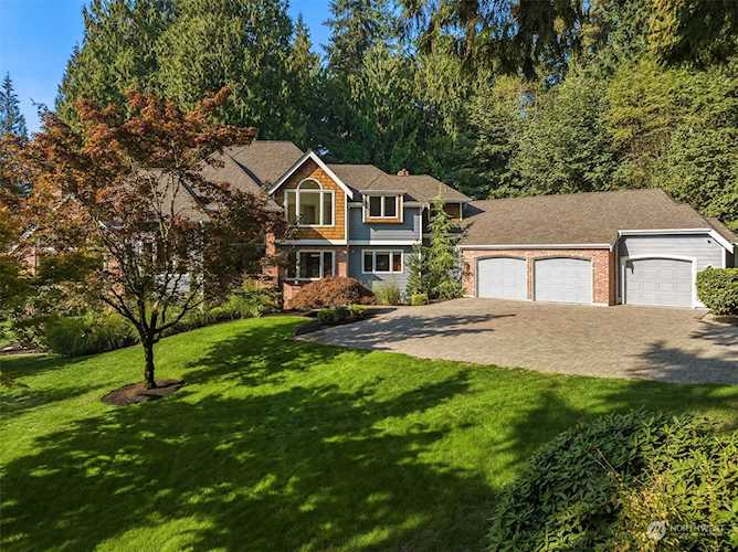 14017 170th Ln NE Woodinville, WA 98072
