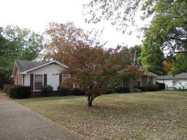 1086 Lakeshore Dr Gallatin, TN 37066 | MLS 2448492 Photo 1