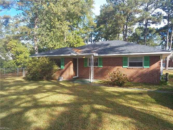 4712 Clintwood Dr Portsmouth, VA 23703 home for sale, MLS#10460426 - Crescas Real Estate Photo 1