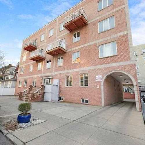 1764 E 19th St #1B Brooklyn, NY 11229