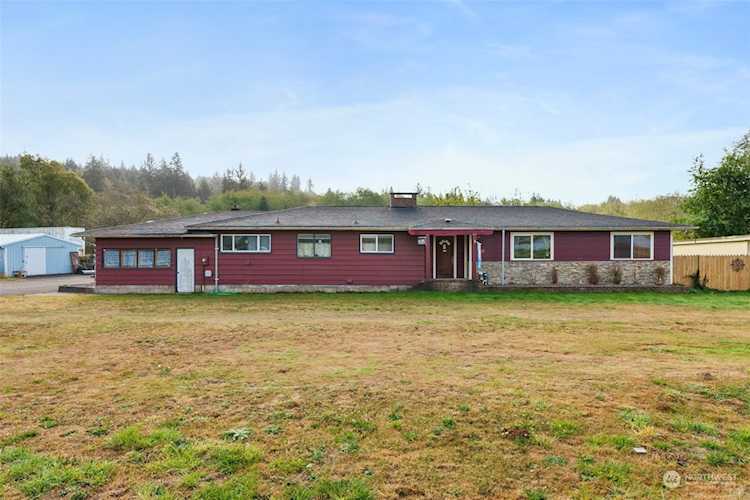 2520 Ocean Ave Raymond, WA 98577