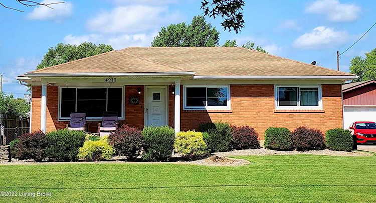 4910 Swaps Ln Louisville, KY 40216 | MLS 1622406 Photo 1