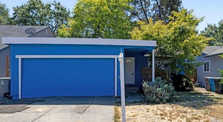 1730 Greeneich Avenue Santa Rosa, CA 95401