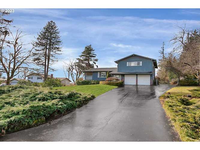 14601 SE Barkley CT Damascus, OR 97089