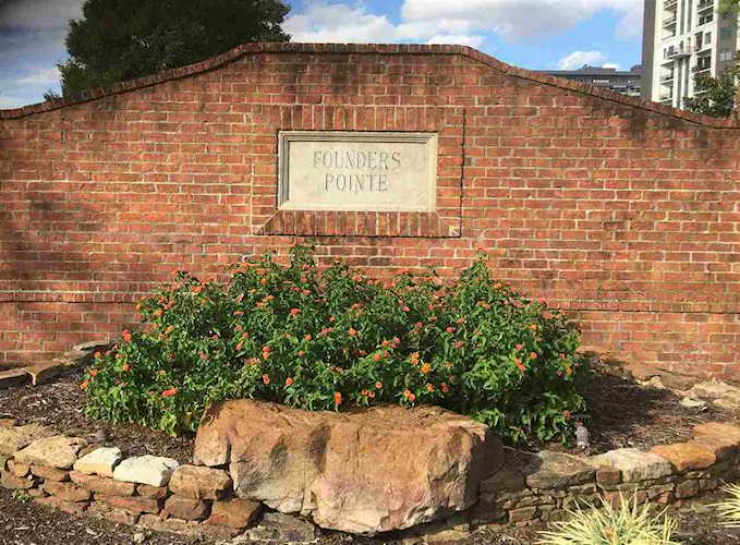 114 Founders Ln Memphis, TN 38103