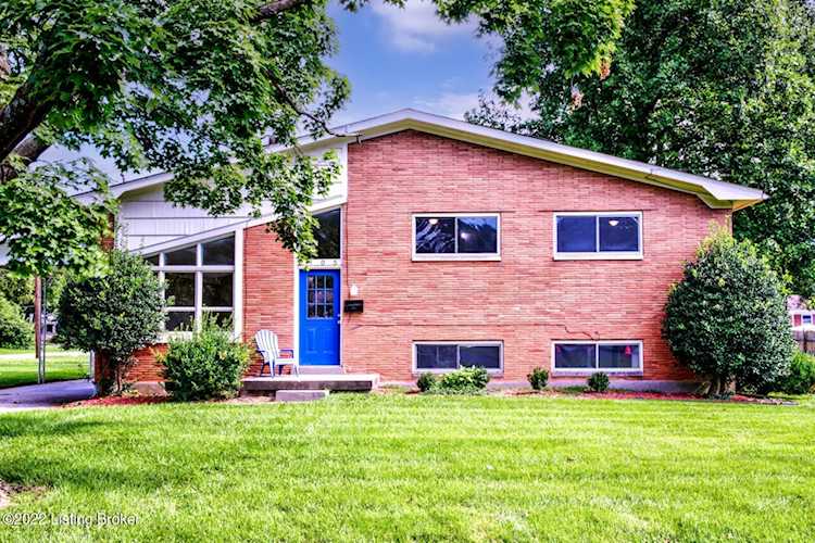 2105 Mary Catherine Dr Louisville, KY 40216 | MLS 1622804 Photo 1