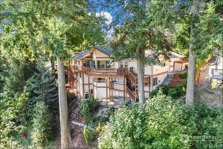 2403 E Lynnwood Dr Longview, WA 98632