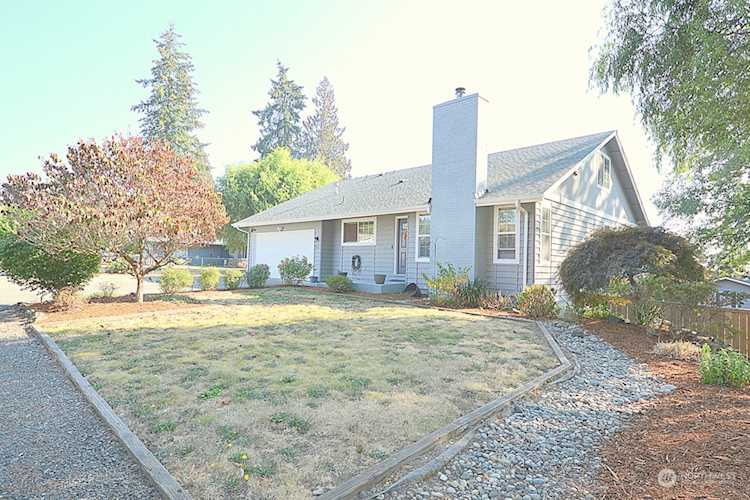 611 NE Cottonwood Dr Bremerton, WA 98311