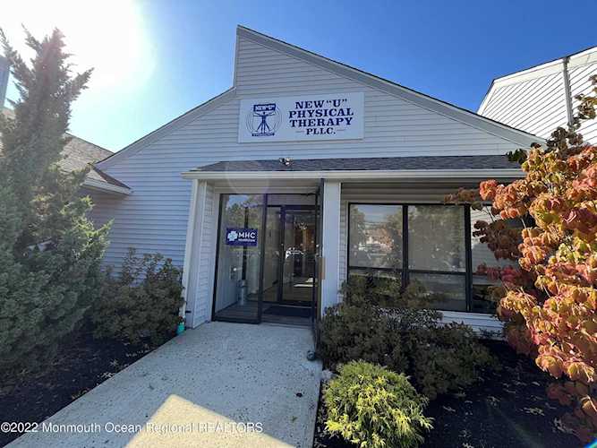 515 Iron Bridge Rd Freehold, NJ 07728