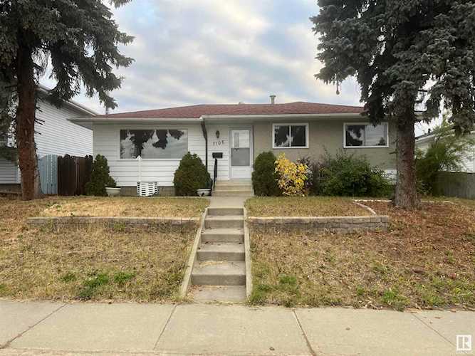 7108-140 Avenue Edmonton, AB T5C 2M7