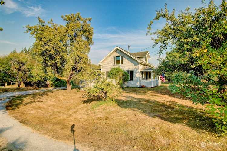 4317 Village Rd Stanwood, WA 98292
