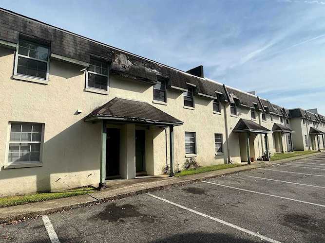 2325 W Pensacola St. #148 Tallahassee, FL 32304 in Palms West Photo 1