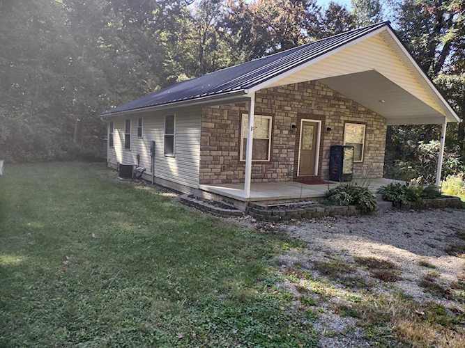 8716 Blacksnake Road Utica, OH 43080