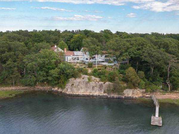 132 Martins Lane Hingham, MA 02043