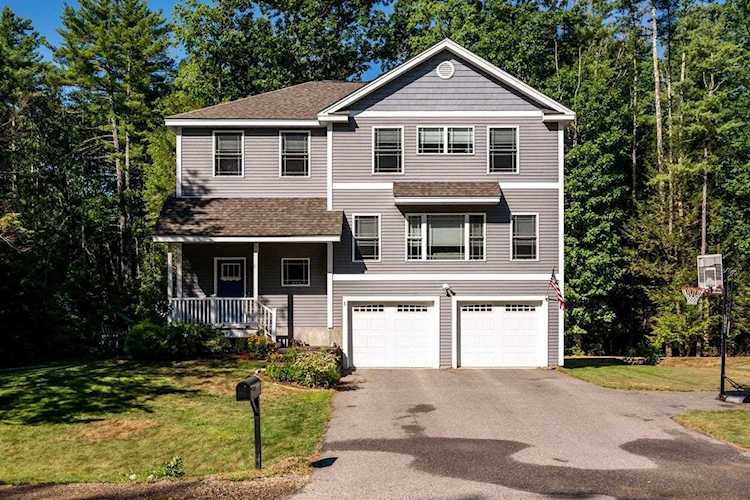 1 Kennedy Circle Brentwood, NH 03833