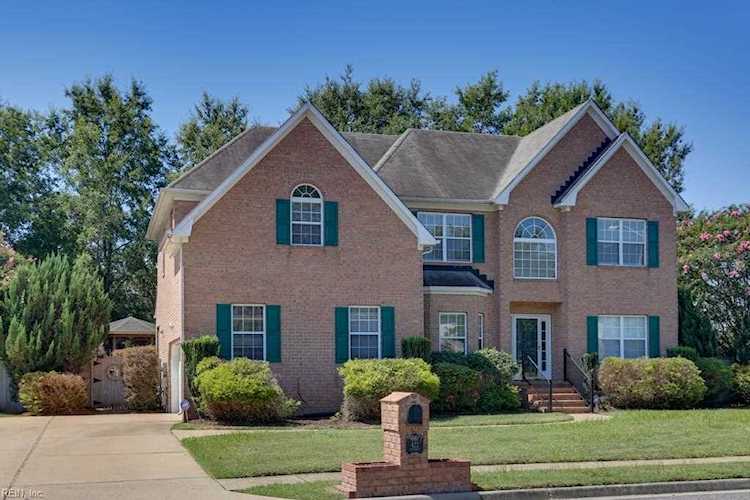 422 Berndale Dr Chesapeake, VA 23322 home for sale, MLS#10452213 - Crescas Real Estate Photo 1