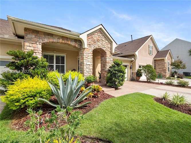 104 N Garden Row Dr Hardeeville, SC 29927