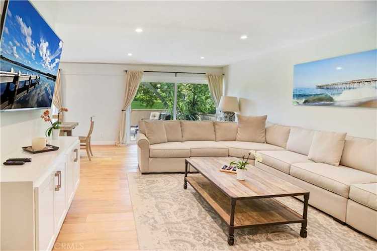 2112 Vista Dorado Newport Beach, CA 92660