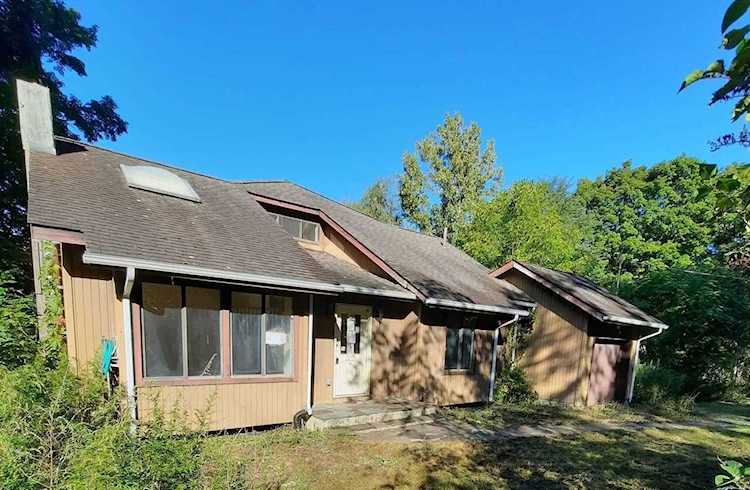 83 Hurds Corners Pawling, NY 12564