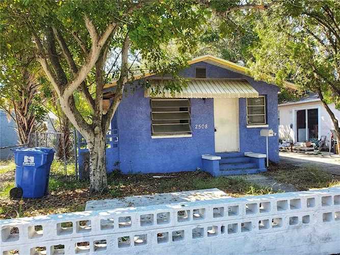 2508 11th Ave S St. Petersburg, FL 33712 | MLS T3408353 Photo 1