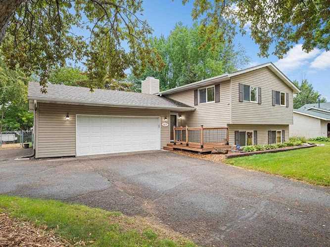 8217 Jasmine Avenue S Cottage Grove, MN 55016