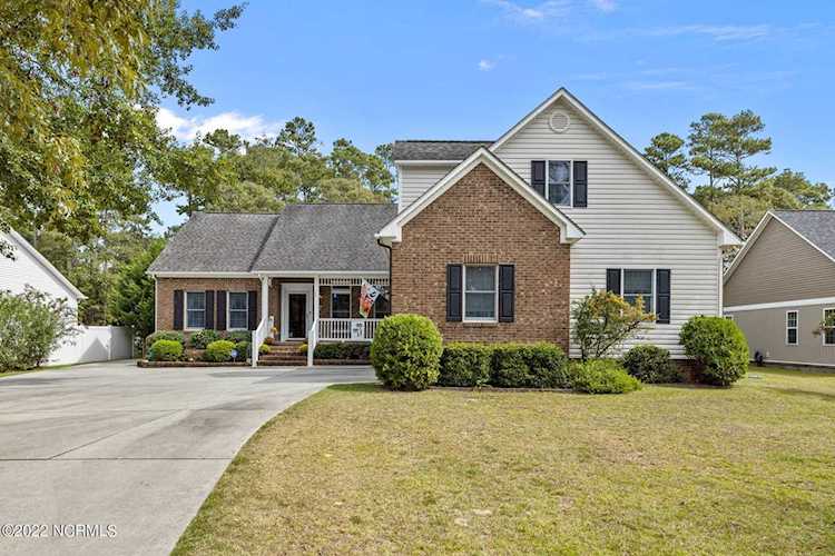 110 White Swan Way Swansboro, NC 28584