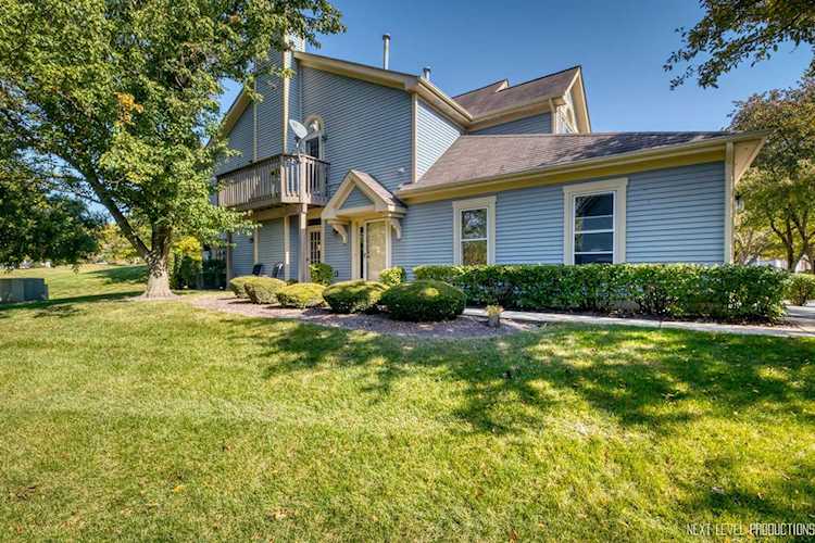 1263 Rhodes Ln #1201 Naperville, IL 60540