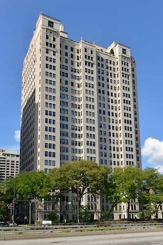 1500 N Lake Shore Dr #6A Chicago, IL 60610