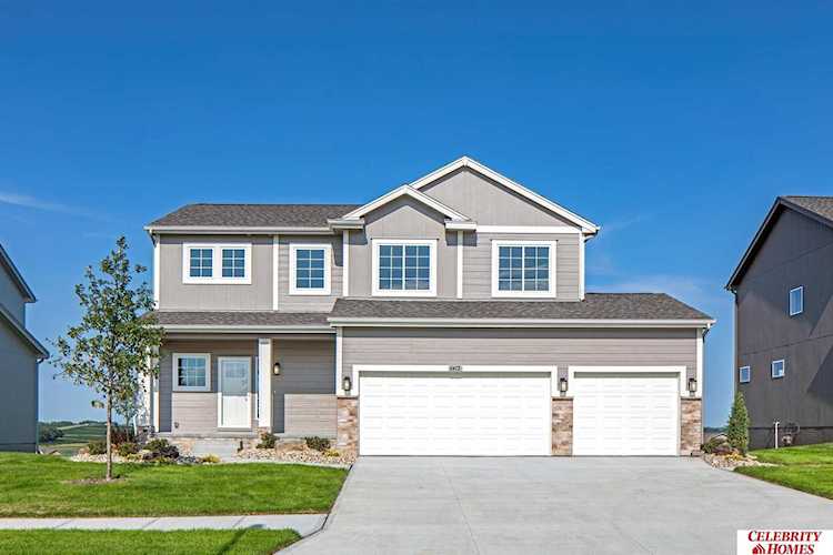 13503 S 50 St Papillion, NE 68133