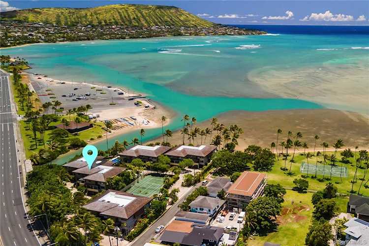 125D Maunalua Avenue #12 Honolulu, HI 96821