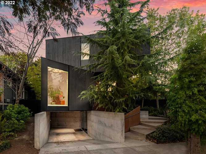 600 NE Ivy Portland, OR 97212