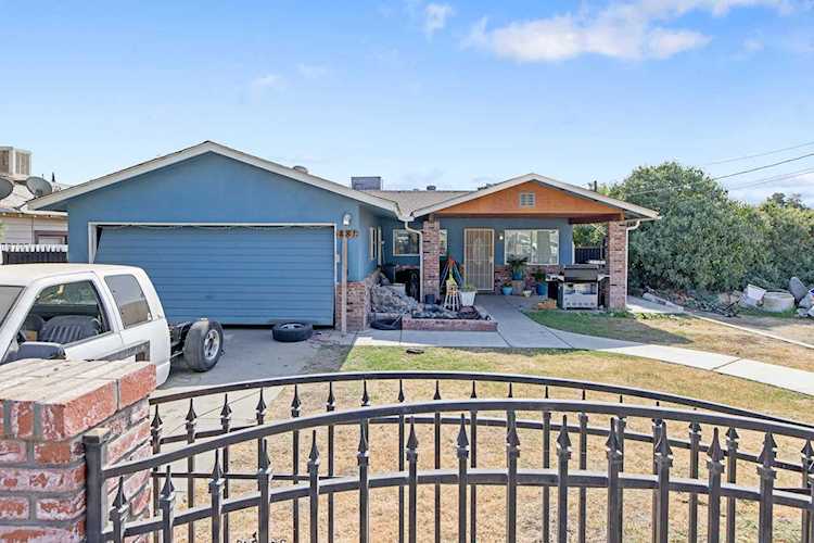 881 Pioneer Ave Porterville, CA 93257 | MLS 220578 Photo 1
