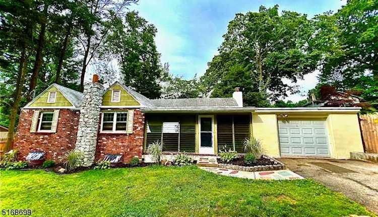 9 Southard Rd Mount Arlington Boro, NJ 07856 | MLS 3798364 Photo 1