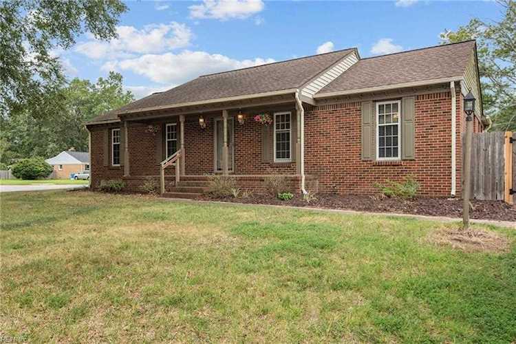 514 Gloria Dr Chesapeake, VA 23322 | MLS 10461247 Photo 1
