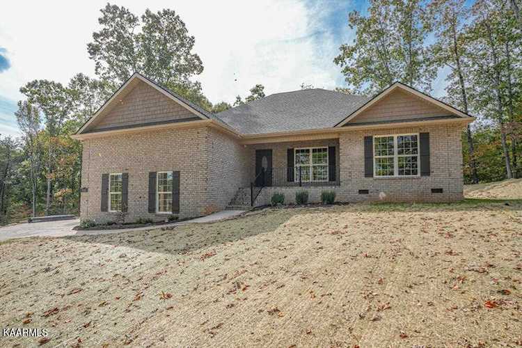 3112 Sagegrass Dr Louisville, TN 37777