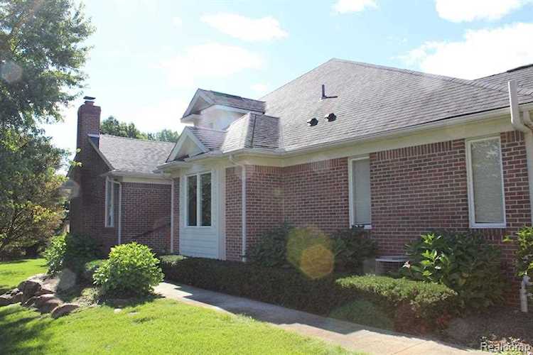 68826 Villa Washington, MI 48095