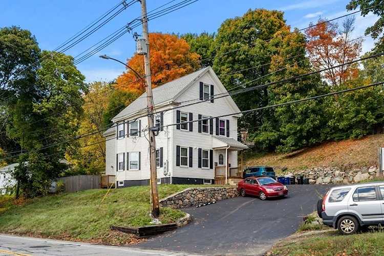 189 Maple St in Danvers, MA - Century 21 New England Photo 1