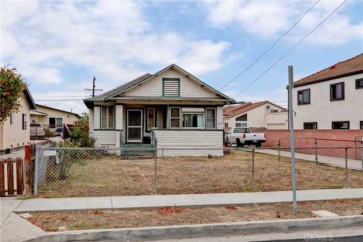 4225 W 136th St Hawthorne, CA 90250