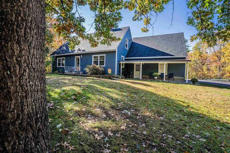 Bean Group | 21 Edward Dr Concord 03301 NH | home for sale Photo 1