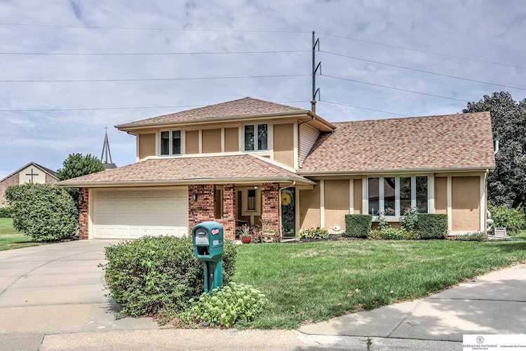 1893 N 150 Plaza Omaha, NE 68154 | MLS 22221329 Photo 1