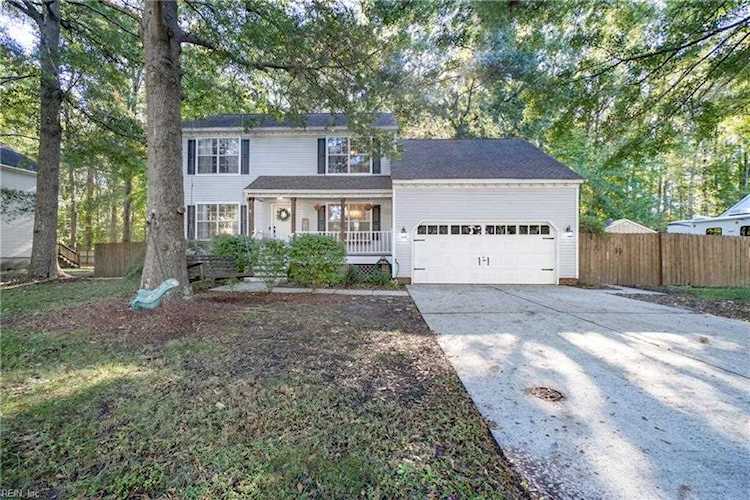 176 Driftwood Dr Chesapeake, VA 23320 home for sale, MLS#10461473 - Crescas Real Estate Photo 1