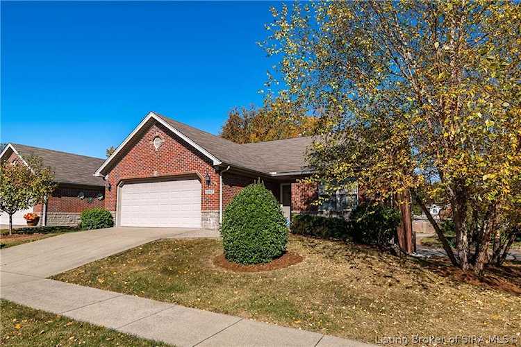 1907 Majestic Meadows Dr Clarksville, IN 47129