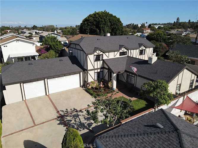 25102 Oak St Lomita, CA 90717 | MLS OC22199494 Photo 1