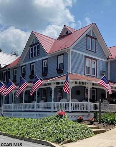 126 Main Street E Boalsburg, PA 16827