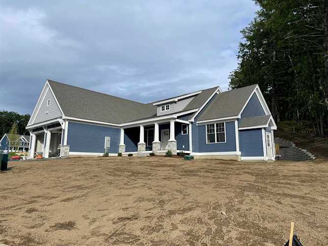 85 Arthur Ave Manchester, NH 03104