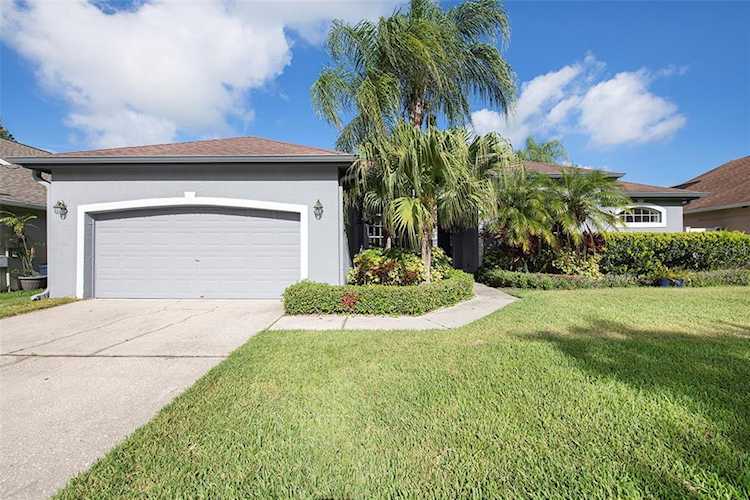 18416 Oriole St Lutz, FL 33558