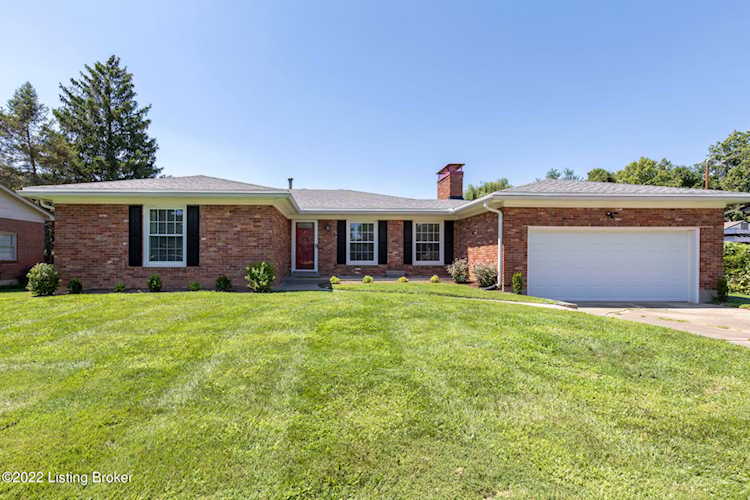 4204 Wenwood Dr Louisville, KY 40218 | MLS 1622860 Photo 1