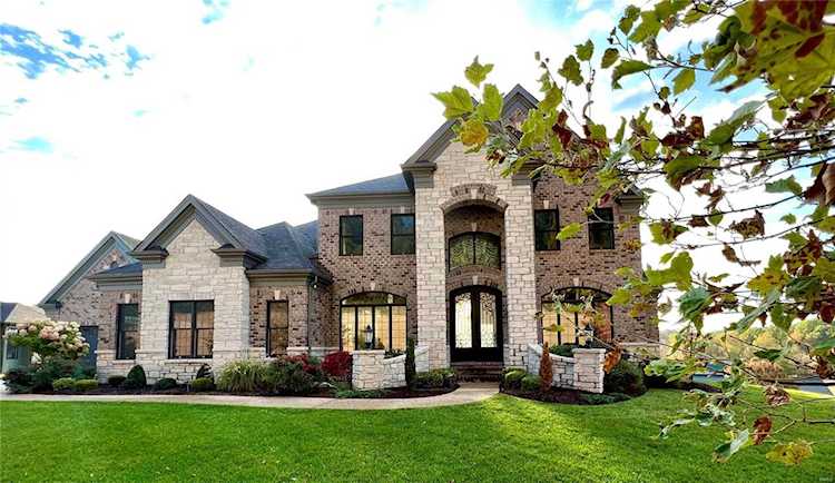 16914 Bottlebrush Ct Chesterfield, MO 63005